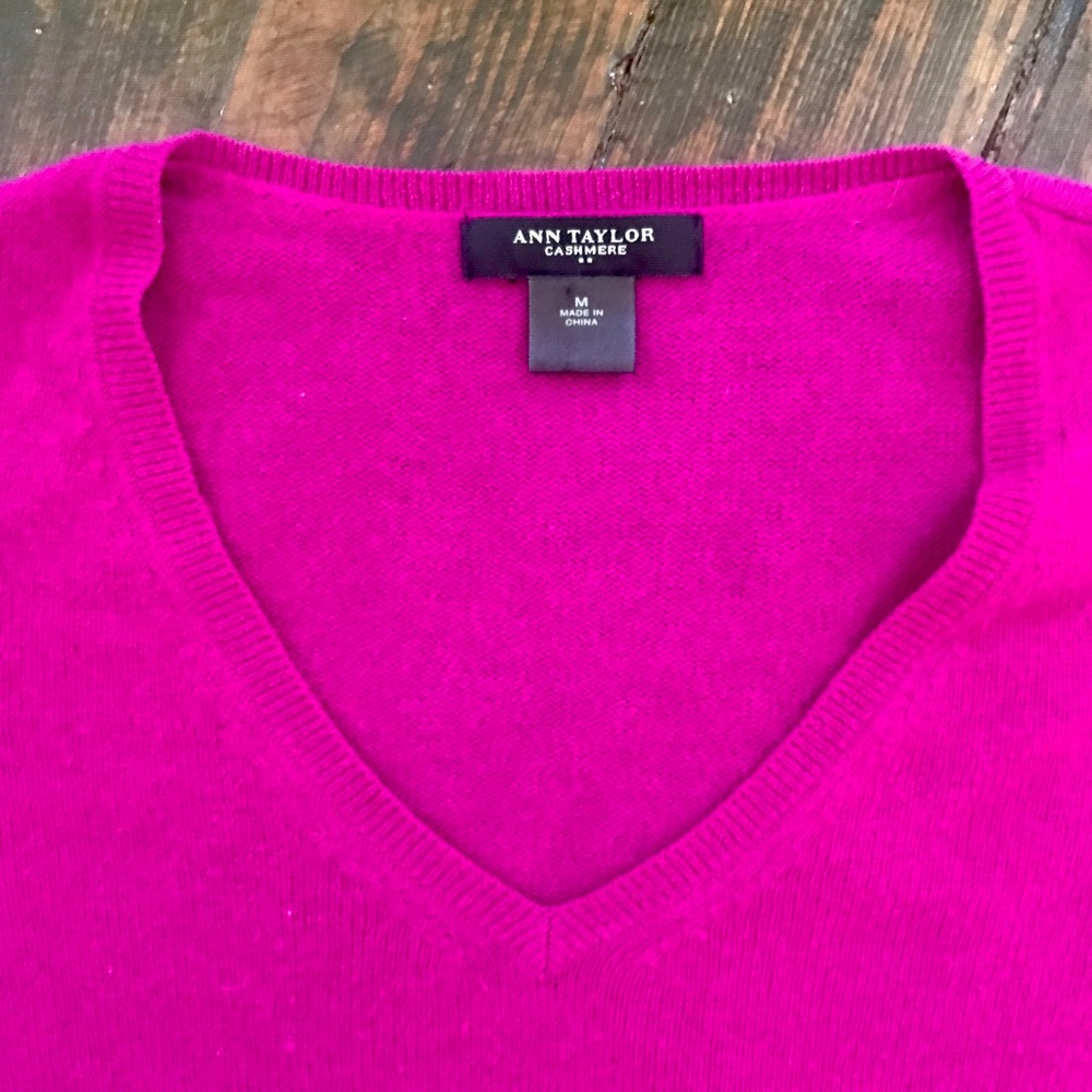 Bright 100% cashmere sweater